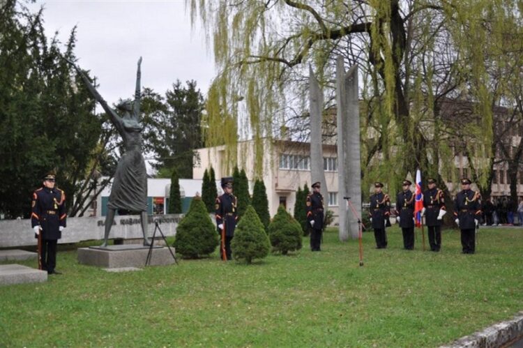 73. výročie  oslobodenia Senice   / fotky : senica.sk