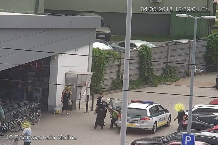 Stratený chlapec sa našiel v Malackách  / zdroj: fotky: facebook.com/Mestská-polícia-Malacky