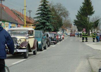 Petrova Ves sa aj tento rok stane dejiskom obľúbenej Záhoráckej Veterán Rallye a Svätodušného jarmoku.