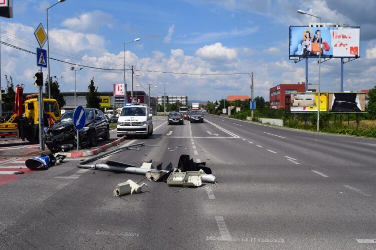 Autentické foto nehody  / zdroj: KR PZ v BA - TS