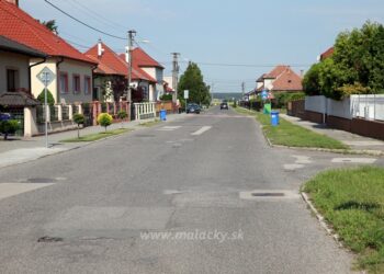 V Malackách Veľkomoravská ul. / fotky-zdroj: malacky.sk