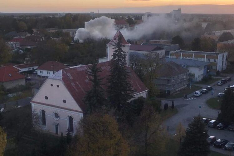 V Senici horela garáž /  zdroj fotky : FB Lucia