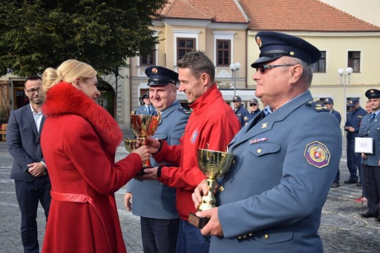 Fotky zdroj: FB Prezídium Hasičského a záchranného zboru