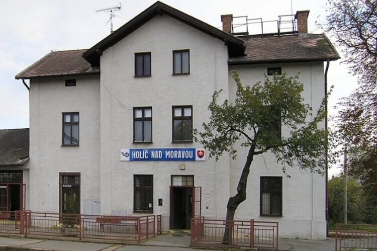 Holíč zdroj: ZSSK