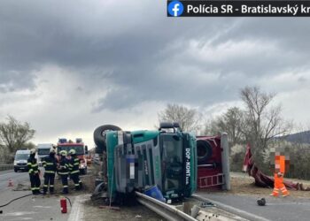 Autentické fotky z nehody / zdroj polícia sr