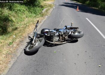 Medzi Závodom a Veľkými Levármi nehoda motorkára /PS