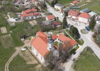 Obec Košariská rodný dom Štefánika Múzeum M. R. Štefánika  a fara foto zdroj: Vlado Miček NaZáhorí