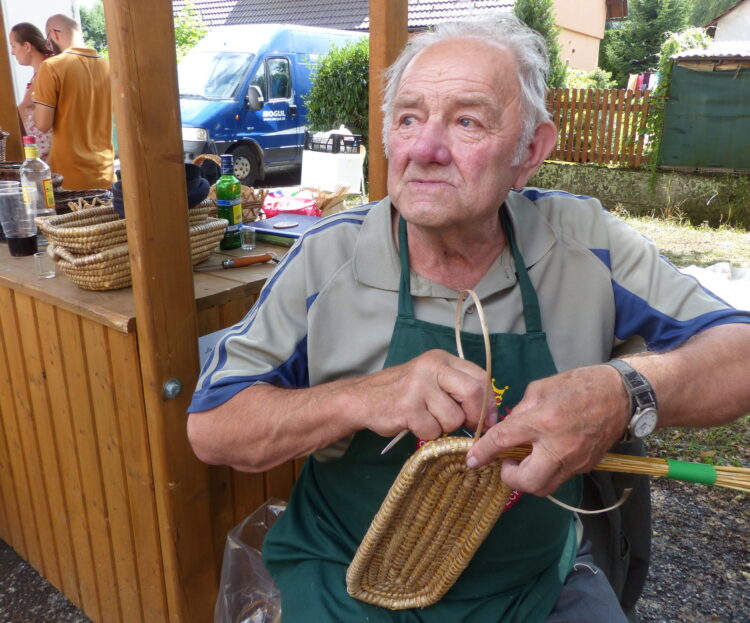 Pán Ján Patinka na Dožinkách v Turej Lúke zdroj:NaZahori.sk