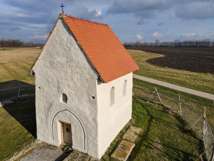 Kostol sv. Margity Antiochijskej, Kopčany Autor: Vlado Miček