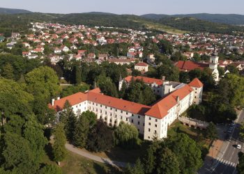 Stupavský kaštieľ a park v Stupave. zdroj foto NaZahori.sk