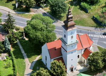 Kostol Najsvätejšej Trojice, Malacky: Zdroj: malacky.fara.sk