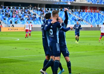 ŠK Slovan Bratislava - FK Senica 5:0 (2:0)