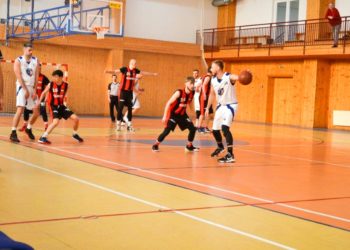 MŠK BO Holíč - BBK Bánovce n/Bebravou  84:35 (38:13) Zdroj: MŠK BO Holíč