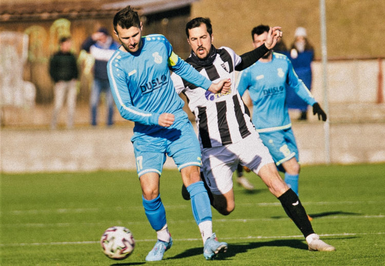 Zo stretnutia Spartaka Myjava - FK Slovan Duslo Šaľa 3:1 (0:1). Autor: Vladimír Domen