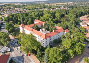 Zámocký park a kaštieľ, Stupava Zdroj: KrasyZahoria.sk