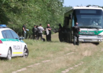 Polícia pátra po migrantoch ilustračné foto zdroj Polícia SR