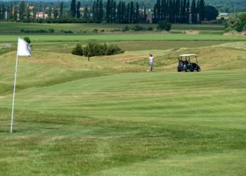 Stretnutie členov OOCR Záhorie v Grafobal Group Golf Resort Skalica. Zdroj: NaZahori.sk