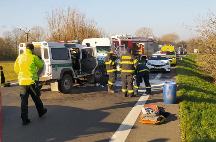 Foto z nehody zdroj: FB skupina Dopravný servis SE, SI a okolie