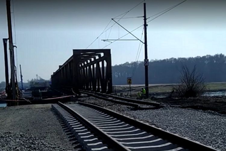 Most cez Moravu Lanžhot - Kúty reprofoto zdroj: video novinky.cz