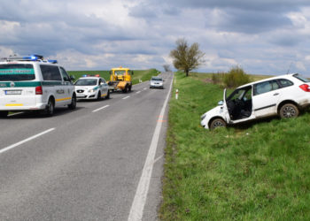 Senickí dopraváci zasahovali pri nehode medzi Holíčom a Petrovou Vsou, vodič nafúkal 3 promile. Zdroj: Polícia SR