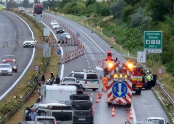 Aktuálna nehoda na diaľnici D2 zdroj foto: FB Dopravny servis SE,SI a okolie / Boris Benčurik