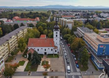 Kostol Navštívenia Panny Márie, Senica Autor: Vladimír Miček